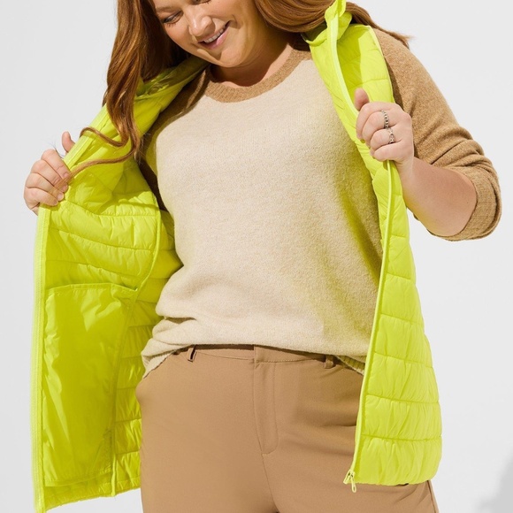 Torrid Lightweight Packable Puffer Vest, Yellow, size 1 (14-16), NWT - Picture 3 of 16
